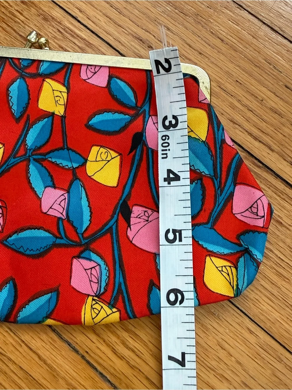 Vintage Red Floral Print Frame Clutch Wallet - Women's Accessory